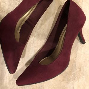 Faux Suede Pointed Toe Pumps